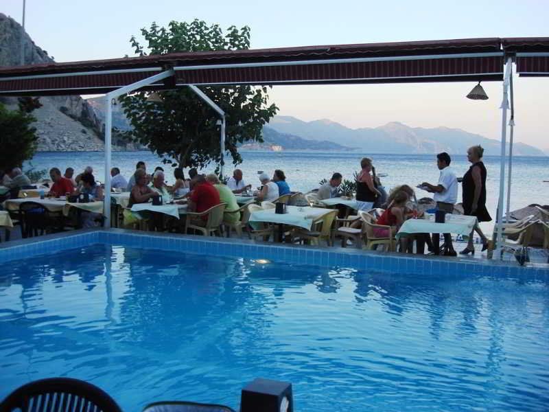 Ozcan Beach Hotel Turunç Bagian luar foto